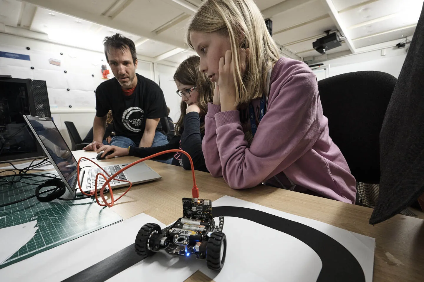 Around a hundred budding young programmers took part in the DevoXX4Kids workshops at CERN