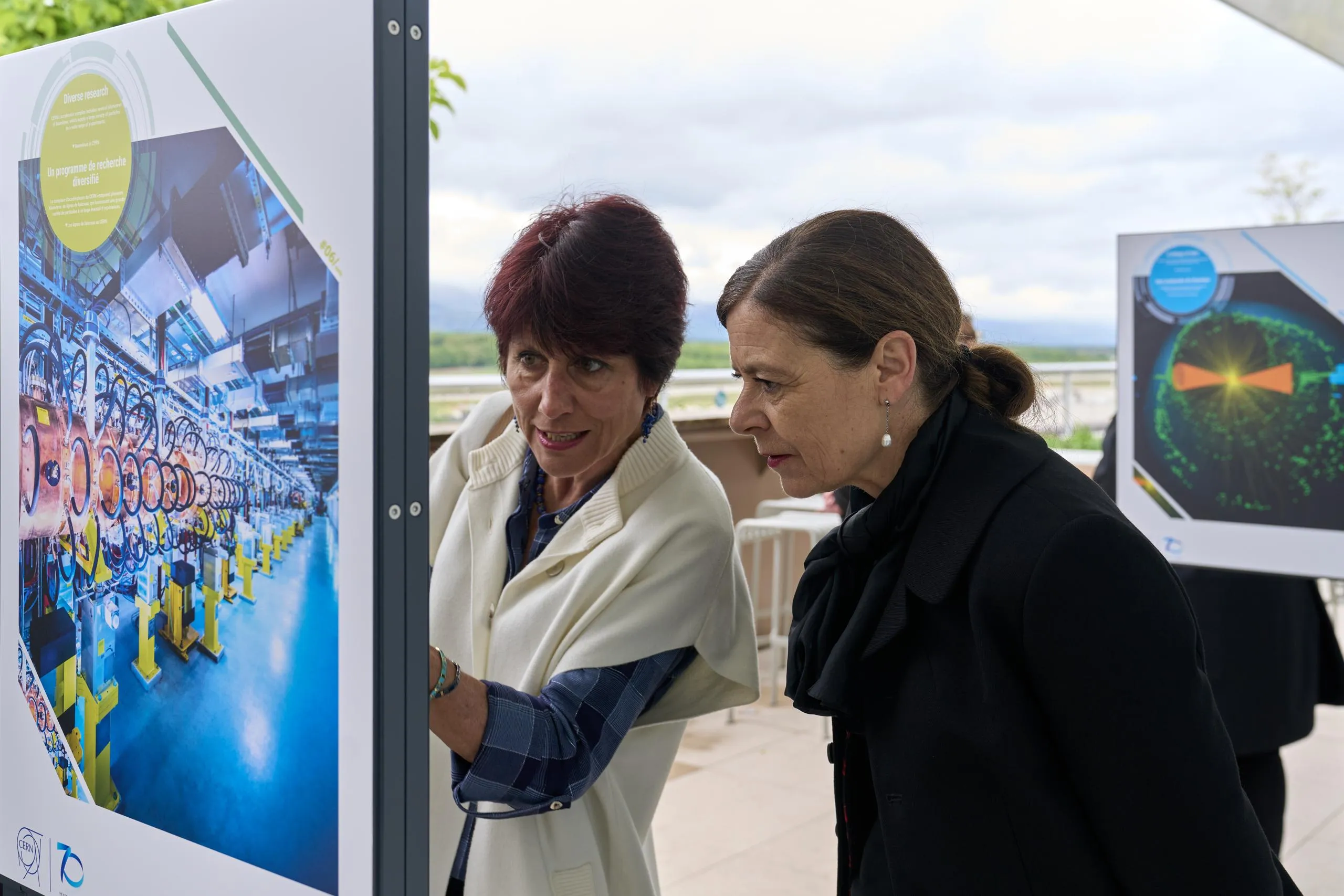 À l’occasion de son 70e anniversaire, le CERN s’expose à l’aéroport de Genève