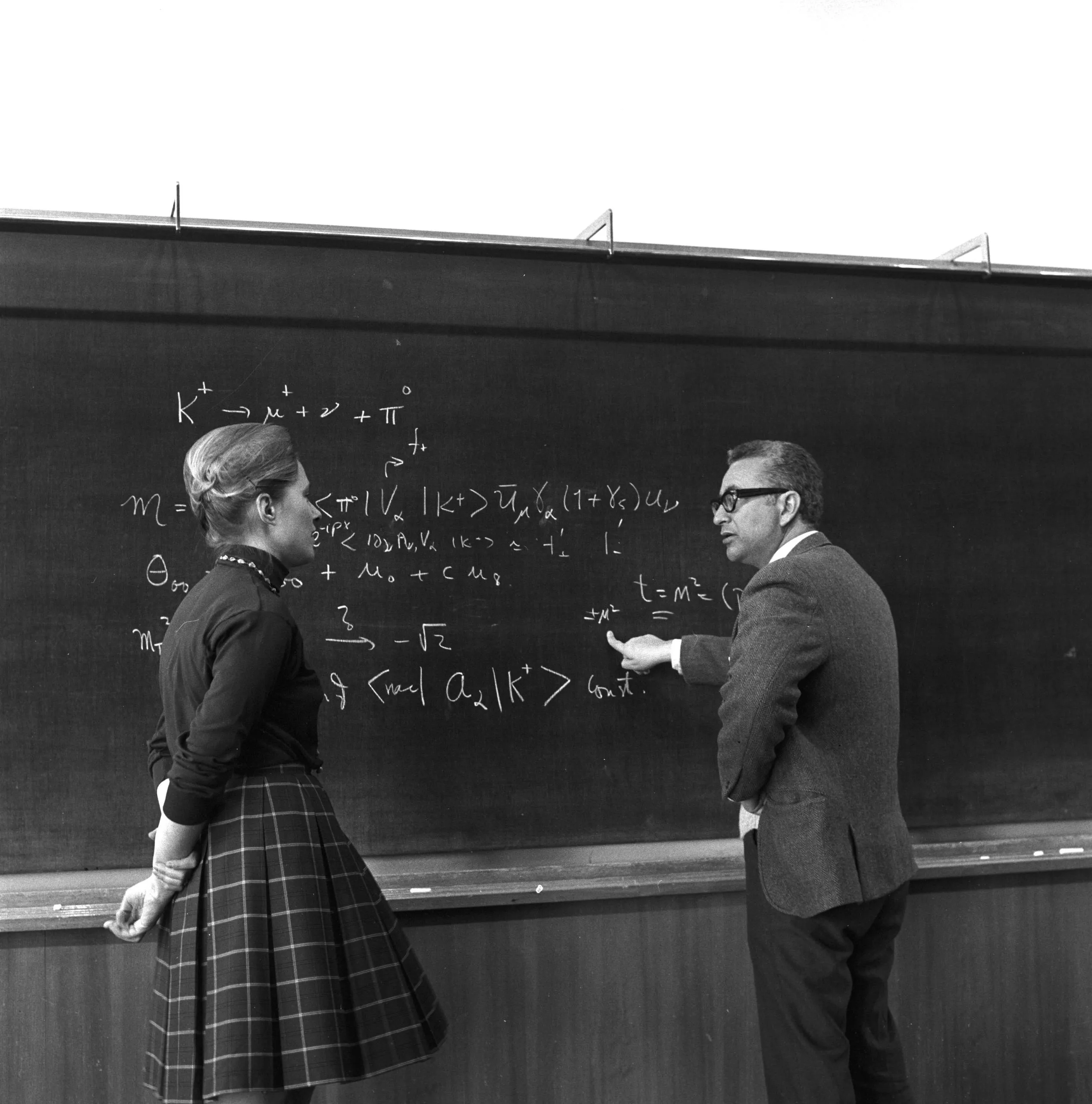 Voyage en noir et blanc dans le CERN d’autrefois