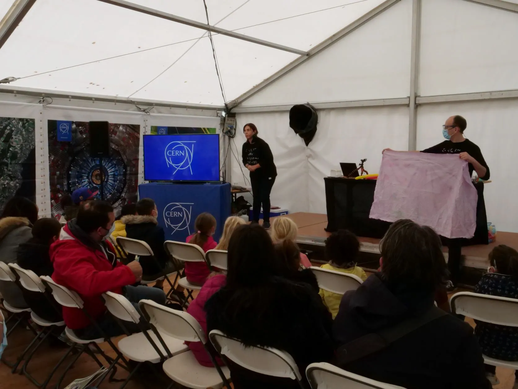 Le CERN a célébré la Fête de la science 2021 à Ferney-Voltaire et à Annecy-le-Vieux