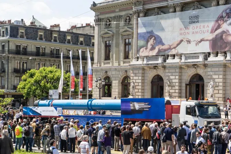 Le CERN dans le défilé Genève200